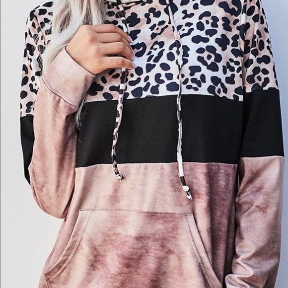 🆕 Marbled Leopard Color Block Hoodie Blush - Picture 5 of 7